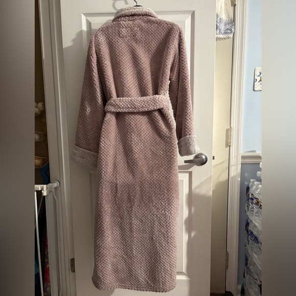 NWOT Carole Hochman women's textured pink plush wrap long robe, Size S - Picture 3 of 16